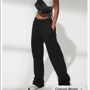 ALO Yoga black Puddle Sweatpant XXS